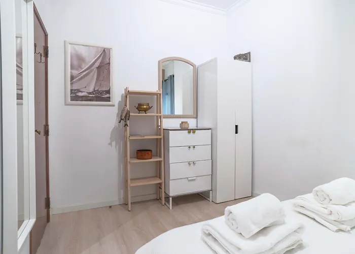 Hidden Gem 1 In Center Apartment *
